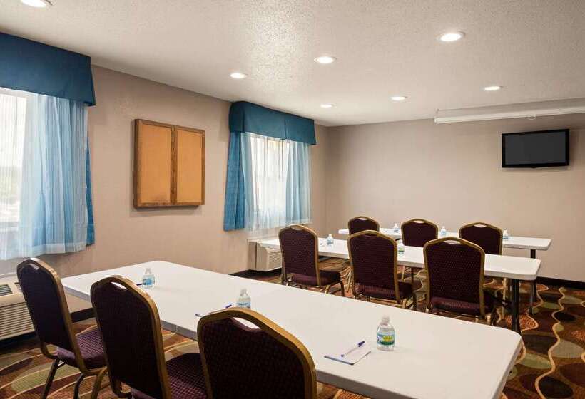 فندق Baymont By Wyndham Warrenton