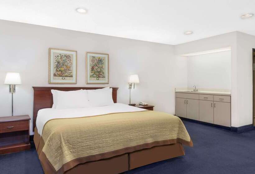 בית מלון כפרי Baymont By Wyndham Zanesville