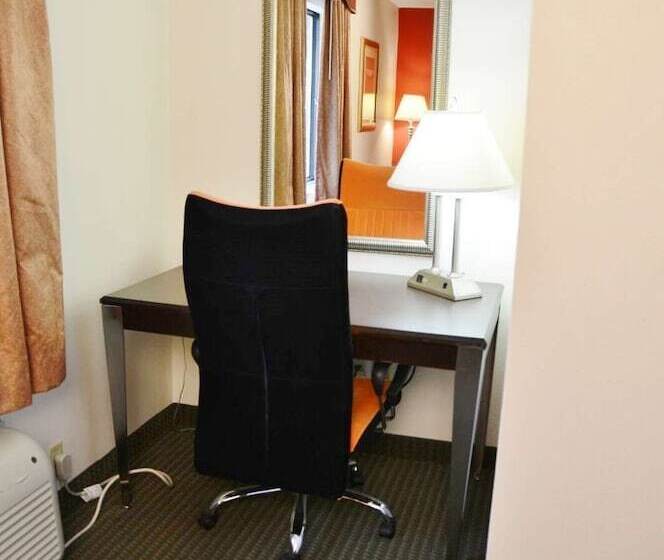 ホテル Country Hearth Inn & Suites Kenton