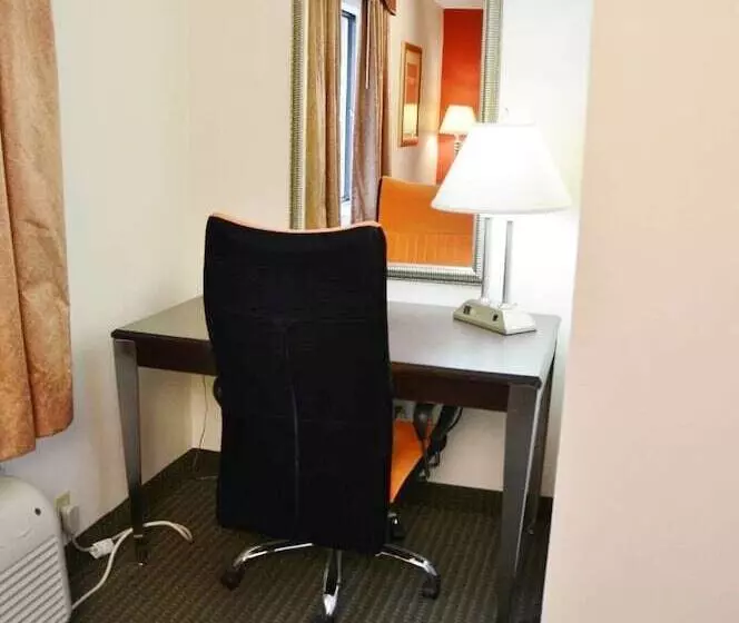 酒店 Country Hearth Inn & Suites Kenton