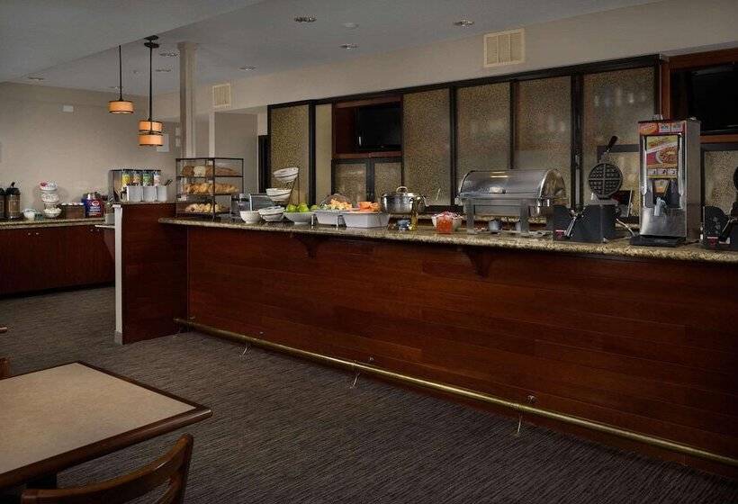 ホテル Country Inn & Suites By Radisson, Portland International Airport, Or