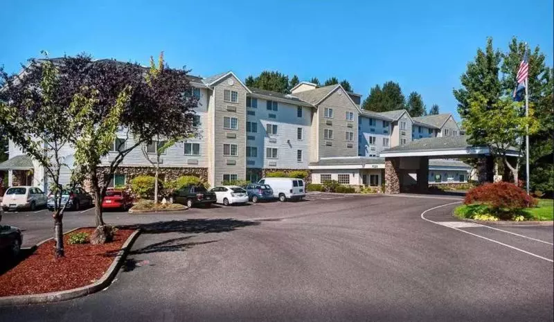 Отель Country Inn & Suites By Radisson, Portland International Airport, Or