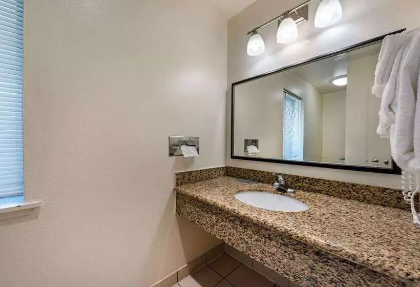 酒店 Bay Breeze Inn