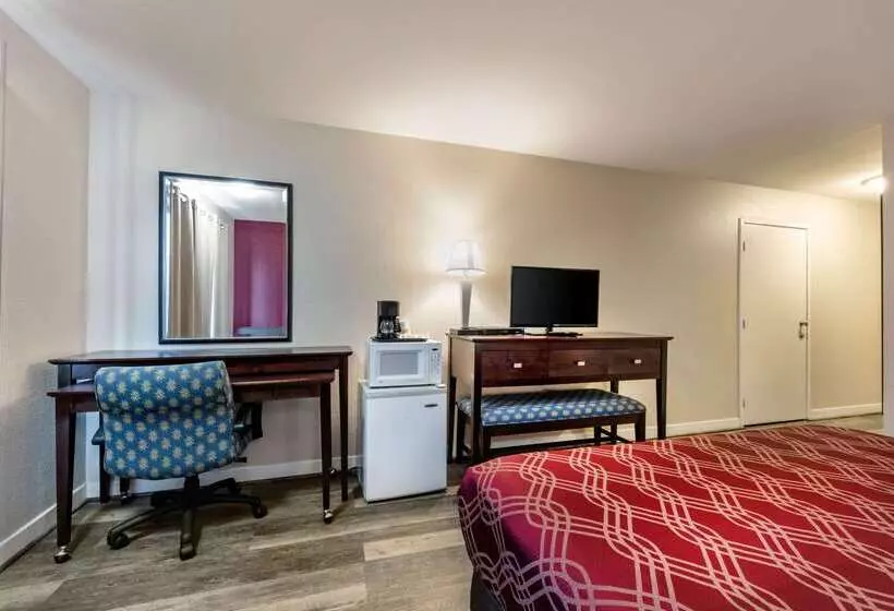 酒店 Bay Breeze Inn