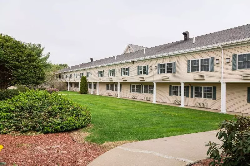 호텔 Quality Inn & Suites