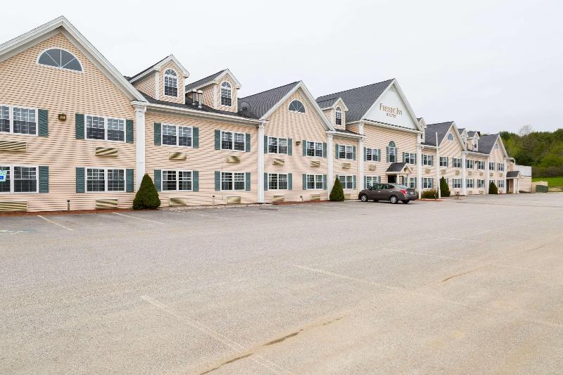 בית מלון כפרי Quality Inn & Suites