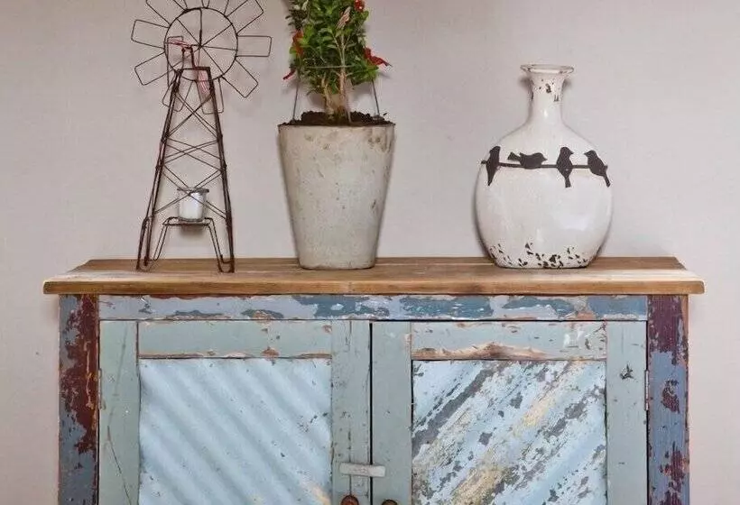 Aamiaismajoitus (B&B) Ambers & Grace Guest Farm