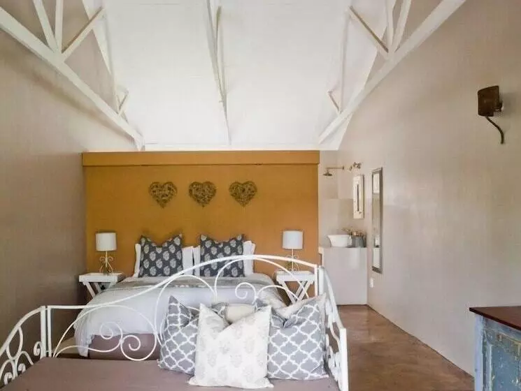 Aamiaismajoitus (B&B) Ambers & Grace Guest Farm