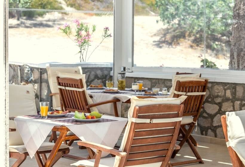 צימר Konstantinos