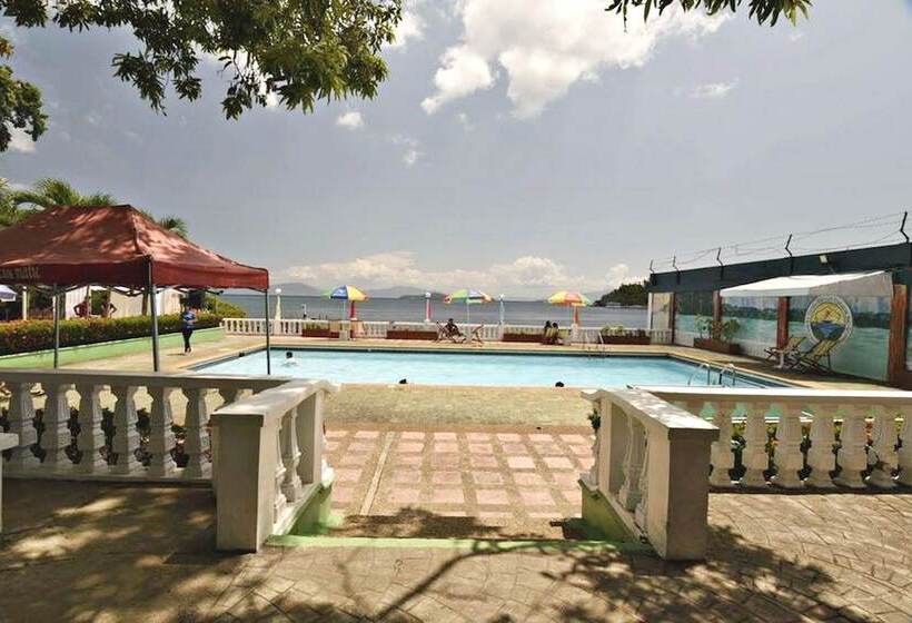 Otel El Pueblo Rhizort