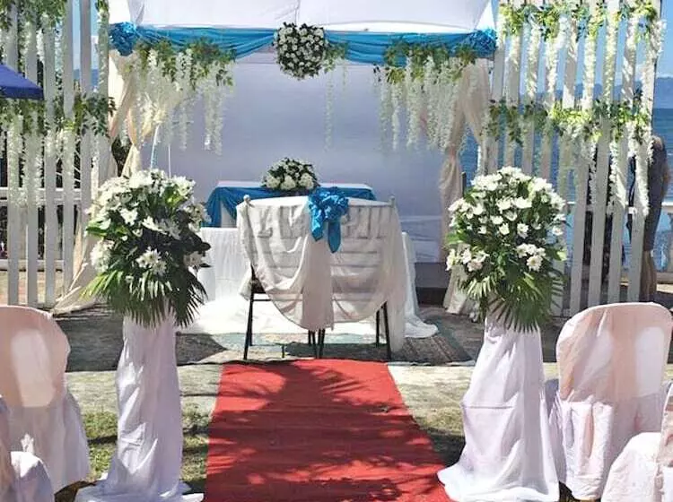 Hotelli El Pueblo Rhizort