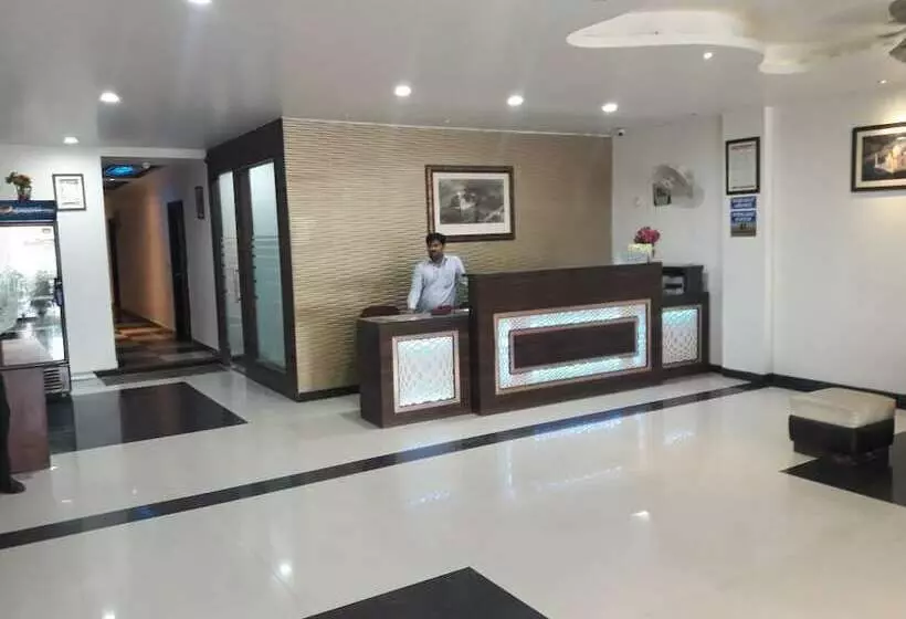 هتل Jainson Residency