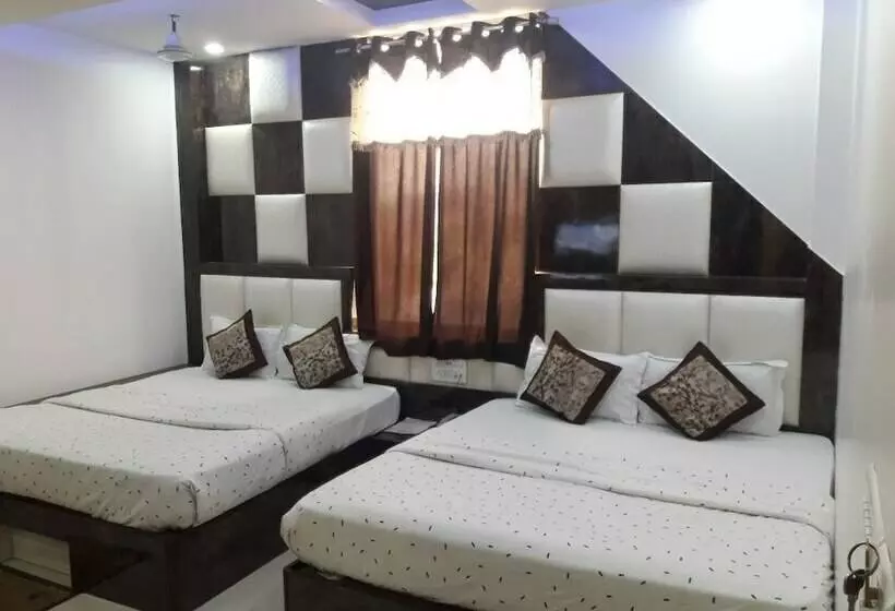 هتل Jainson Residency