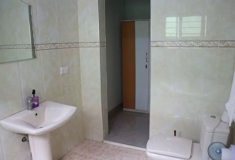 Hotelli Pioneer Guest Lodge