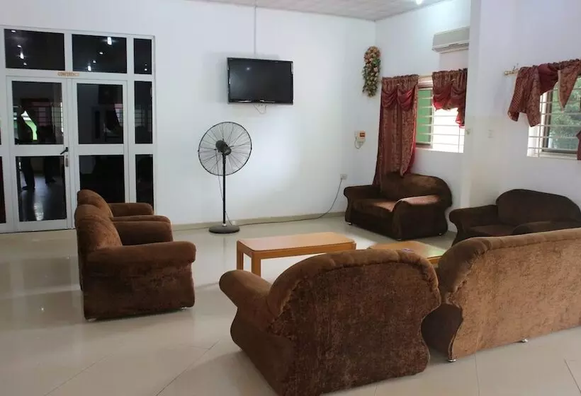 Hotelli Pioneer Guest Lodge