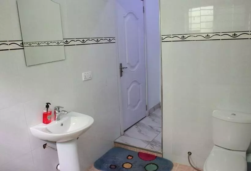 Hotelli Pioneer Guest Lodge