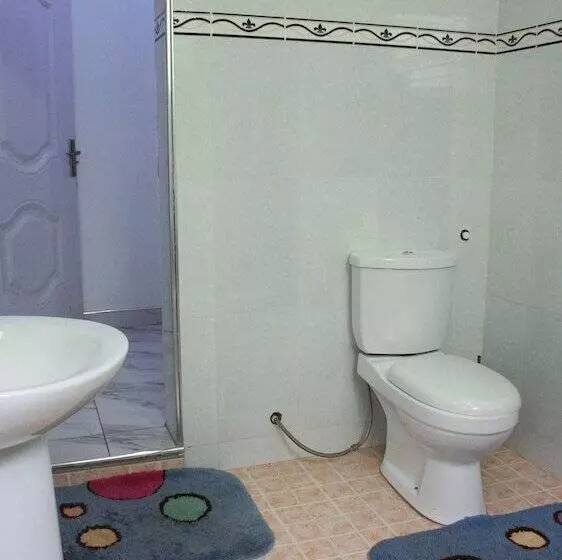 Hotelli Pioneer Guest Lodge