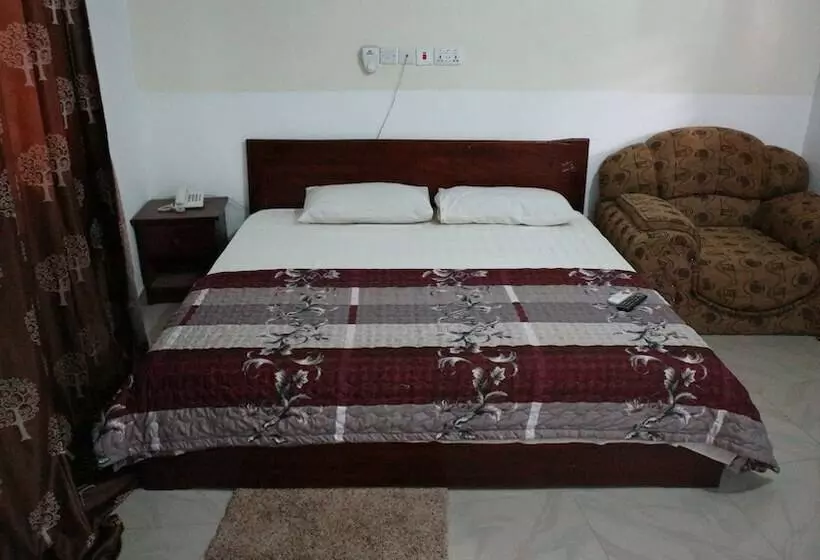 Hotelli Pioneer Guest Lodge