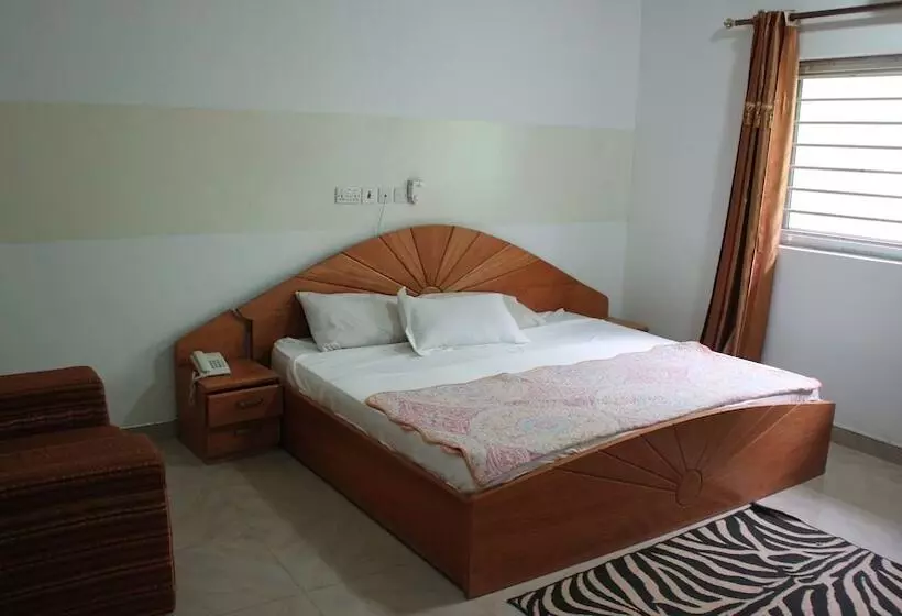 Hotelli Pioneer Guest Lodge