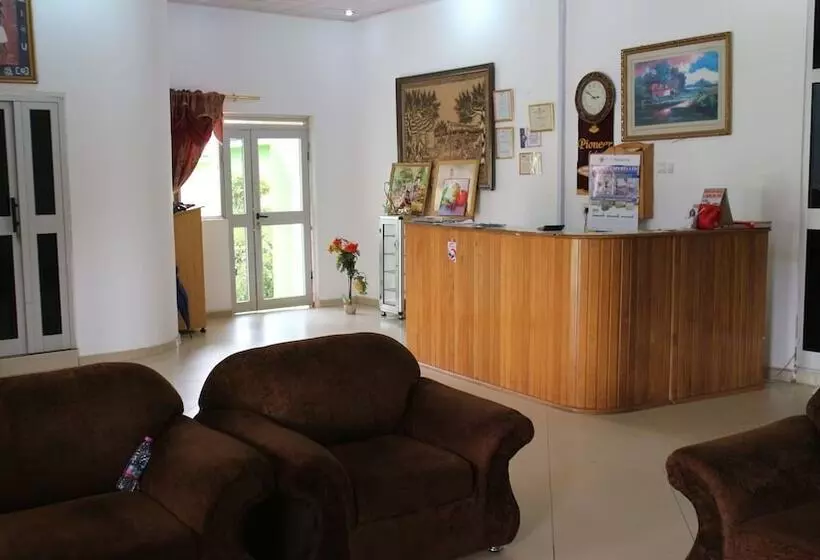 Hotelli Pioneer Guest Lodge