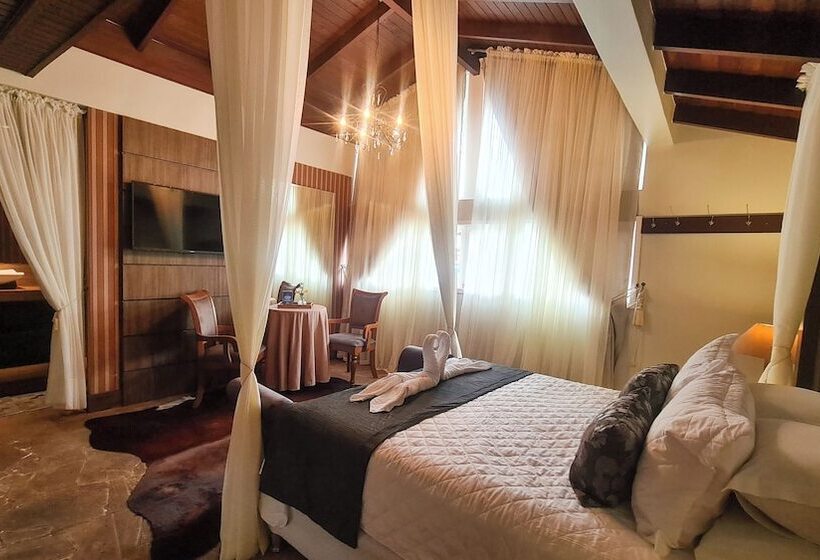 هتل Pousada Lanai Gramado