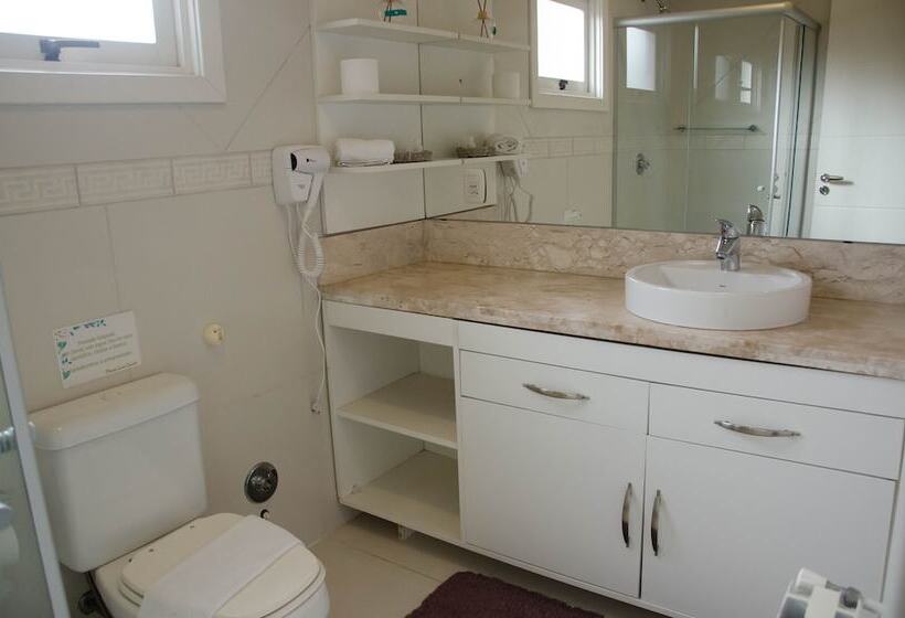 هتل Pousada Lanai Gramado