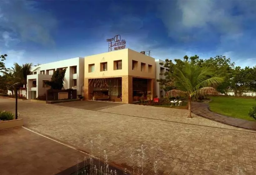 هتل Top3 Lords Resort Bhavnagar
