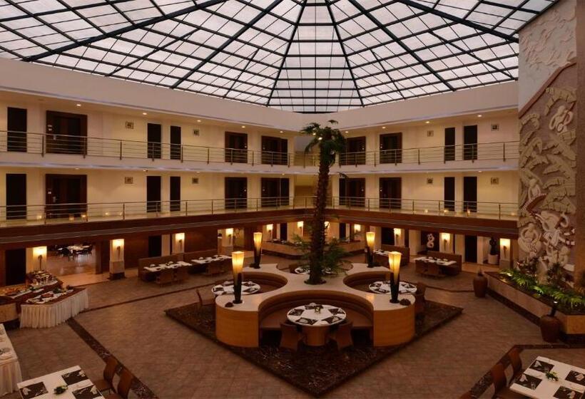 ホテル Top3 Lords Resort Bhavnagar