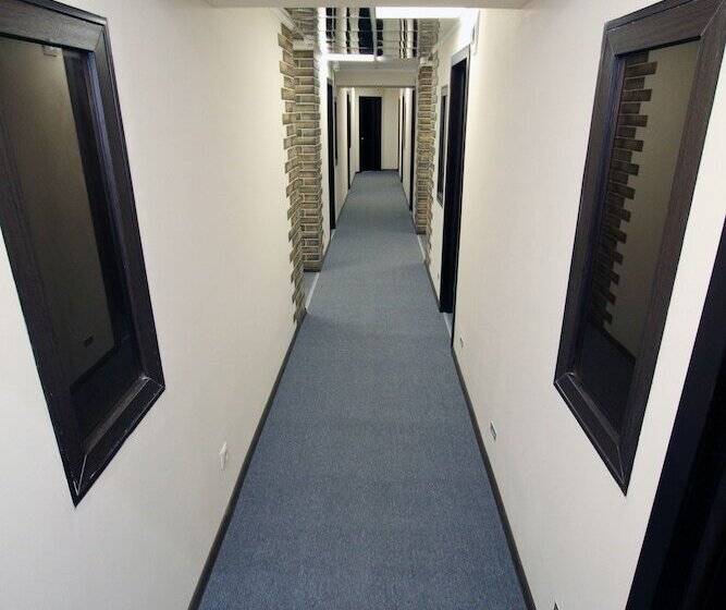 בית מלון כפרי Very