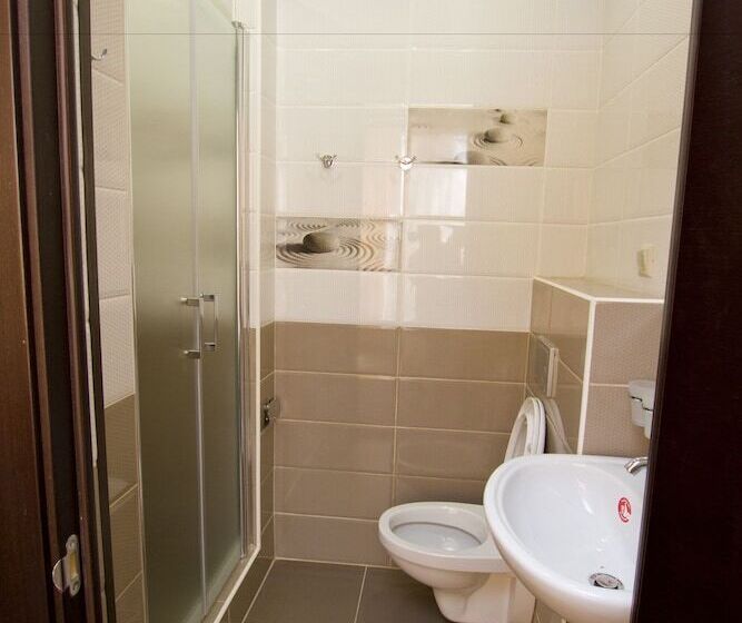 בית מלון כפרי Very