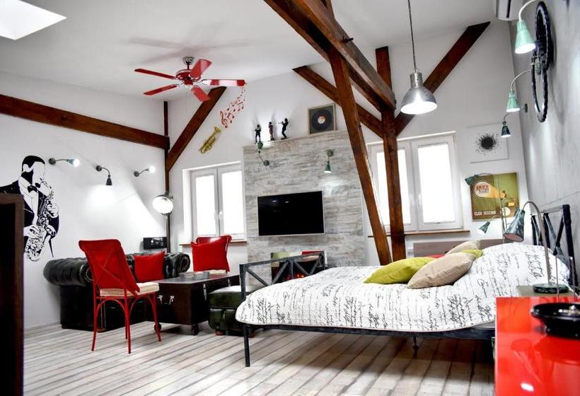 In The Attic Apartments