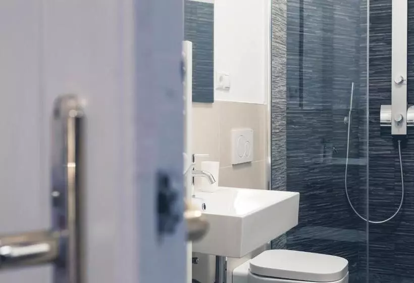 Pensione Bolzano Rooms