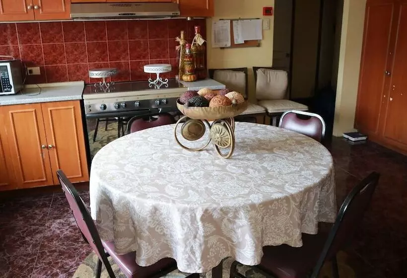 پانسیون Cielo Vista Bed And Breakfast