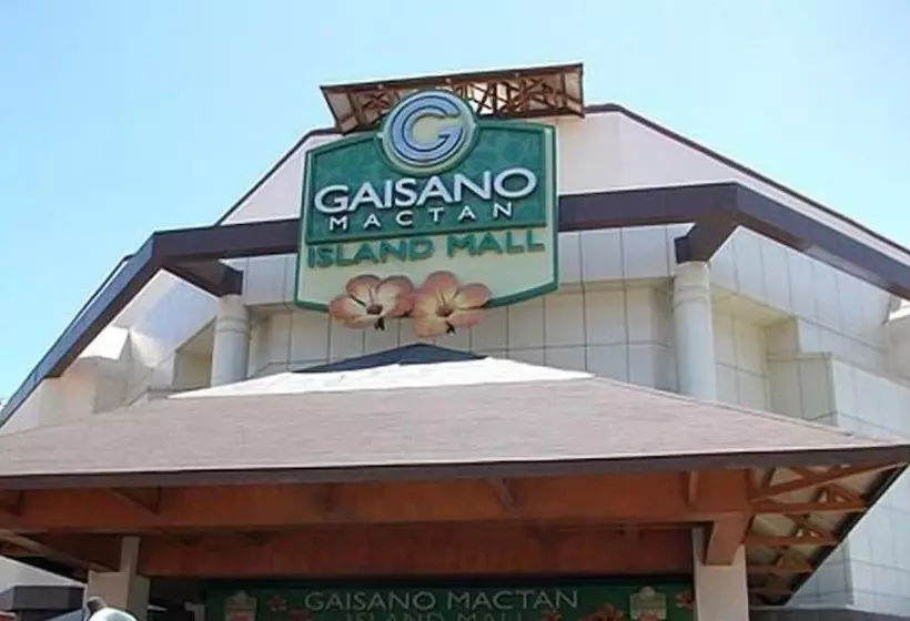 Transit Point Hostel Mactan Cebu
