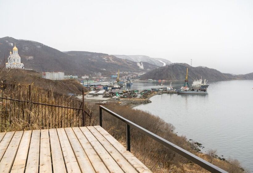 هاستل Bay House