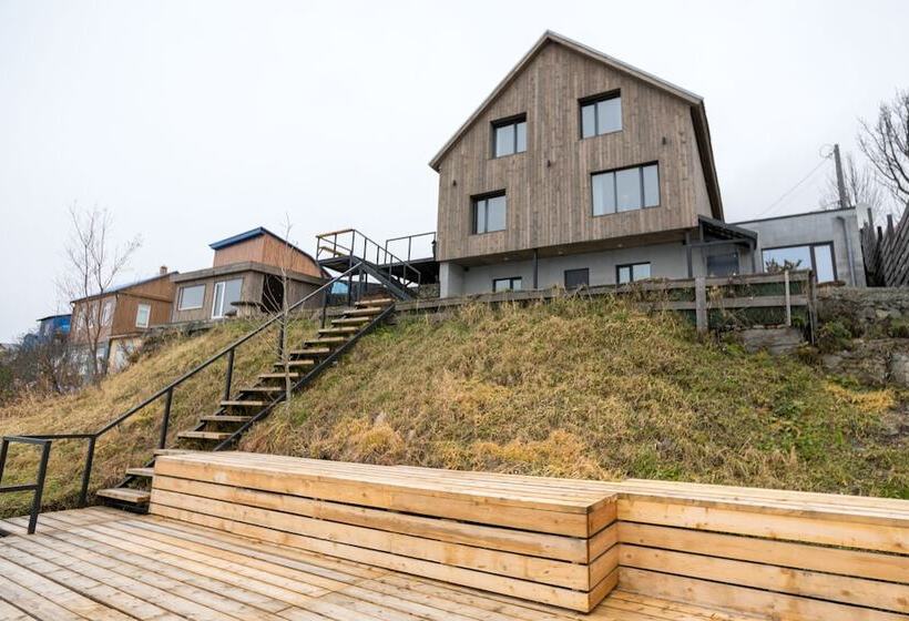 هاستل Bay House