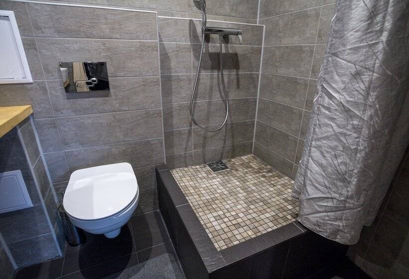 هاستل Bay House