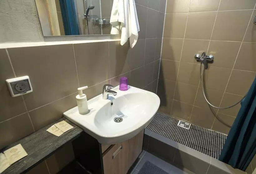 Retkeilymaja Bay House