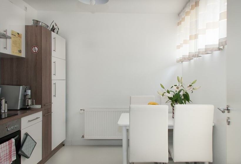 Apartments Room Leverkusen City