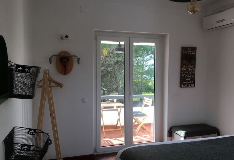 تختخواب و صبحانه Azen Cool House