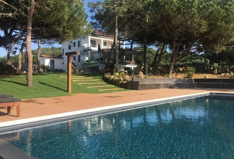 تختخواب و صبحانه Azen Cool House