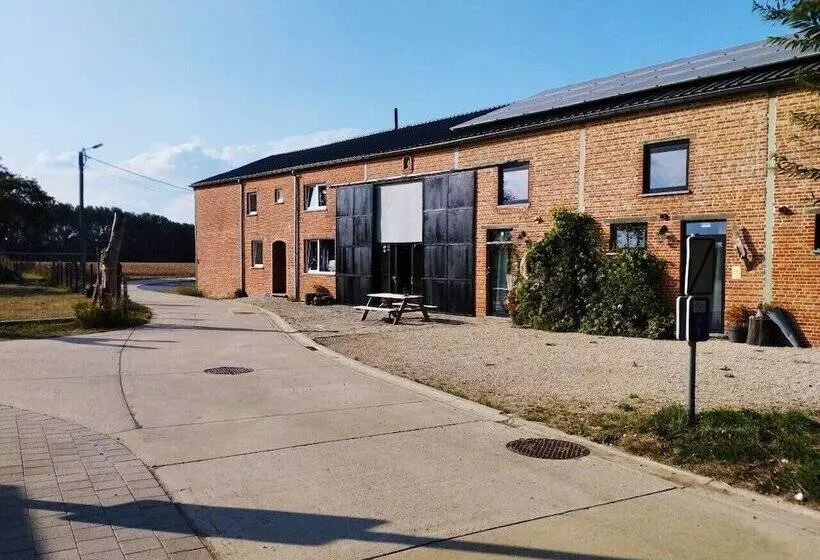 Belevingshoeve  De Smishoeve