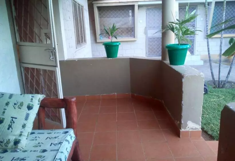 Delina Cottage Diani