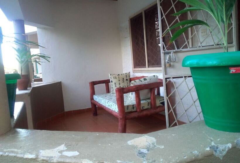 Delina Cottage Diani