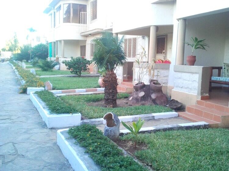 Delina Cottage Diani