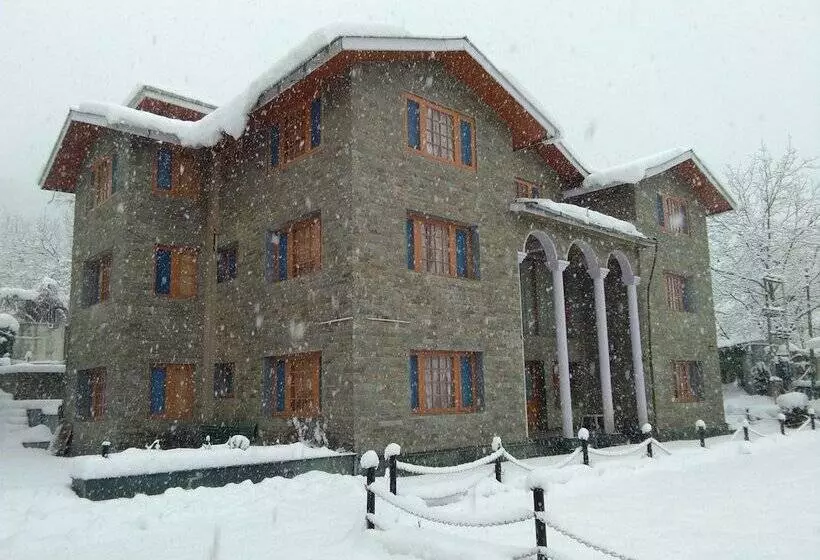 Hotel Abshar