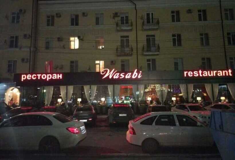 ホテル Uyut On Prospekt Putina 19