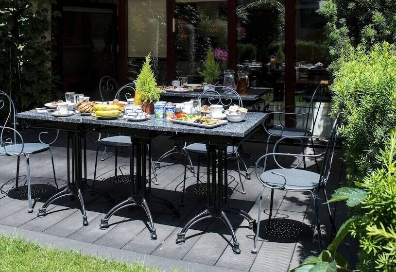 Parkside Apartments Old Town