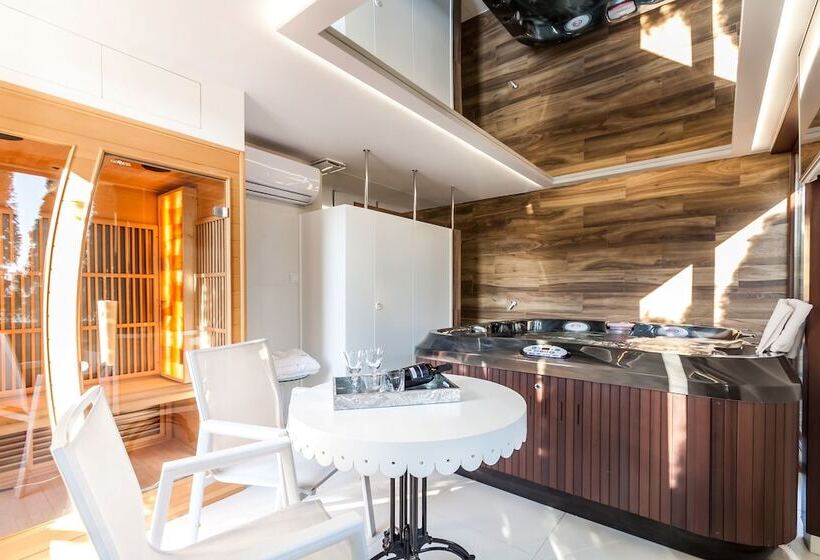 Parkside Apartments Old Town