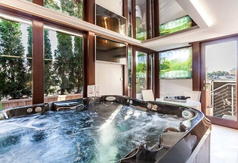 Parkside Apartments Old Town